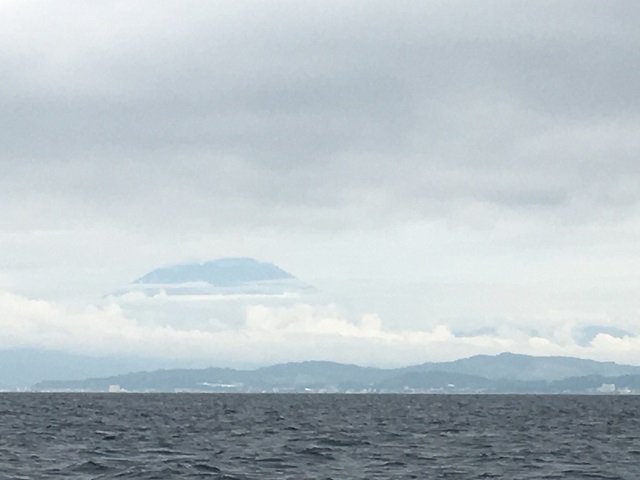 富士山じゃないよね？